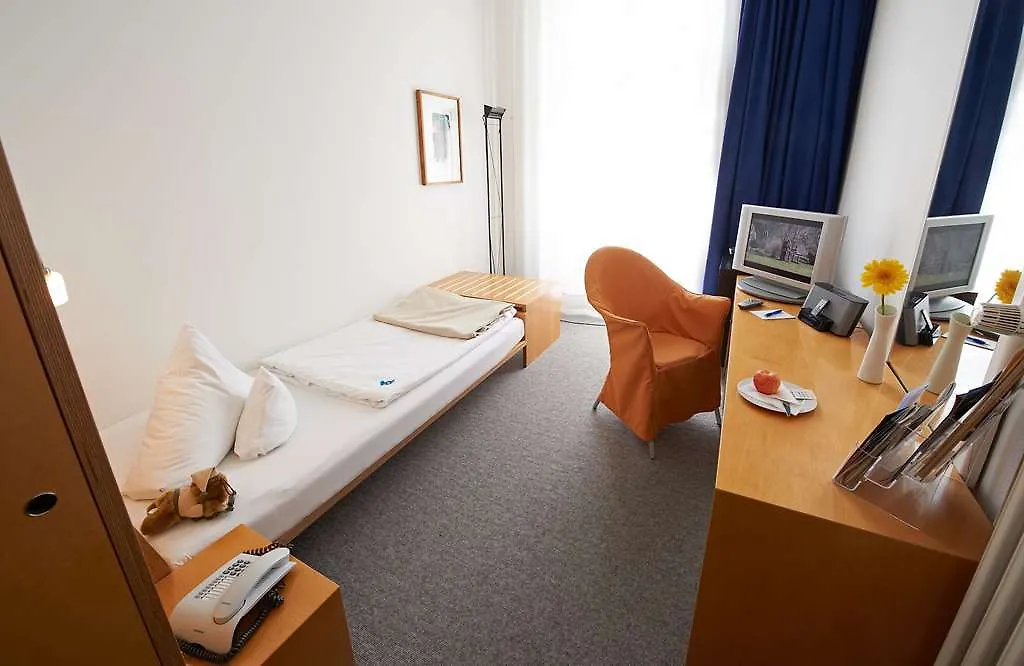 Hotel Riehmers Hofgarten Berlin 4*,